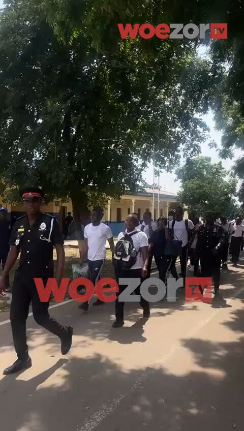 q07eef2wfQ h229c.jpg