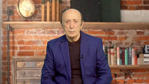 TbtuUUMaoA8XlENB.jpg