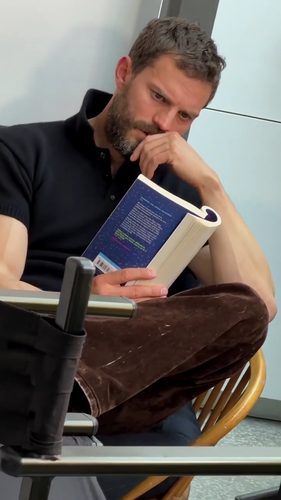 20230719@jonathan.anderson.mp4 000001900