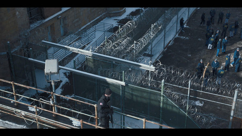 Mayor.of.Kingstown.S03E01.Soldiers.Heart.2160p.SKST.WEB DL.CZ EN.DD+5.1.SDR.H.265 BZ.mkv 20260104 15.jpg