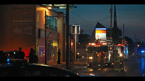 Mayor.of.Kingstown.S01E02.The.End.Begins.1080p.SKST.WEB DL.CZ EN.DD+5.1.x264 My.mkv 20260104 121300..jpg