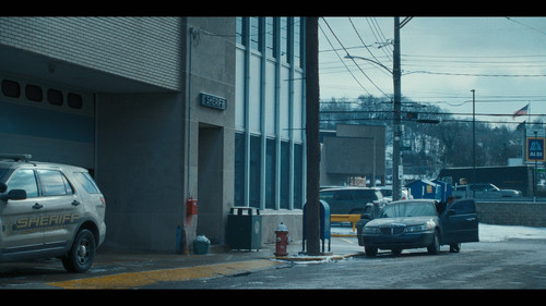 Mayor.of.Kingstown.S04E01.Coming.Round.the.Mountain.2160p.SKST.WEB DL.CZ EN.DD+5.1.SDR.H.265 BZ.mkv .jpg