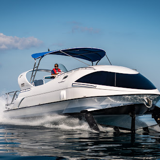 Unforgettable Boat Trip Along Muscat’s Coast.jpg