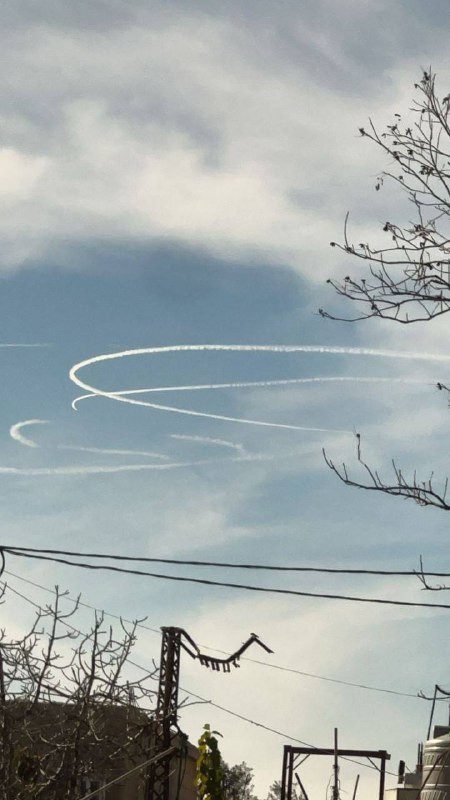 جانب من تحليق طيران الاحتلال الحربي فوق عدة بلدات جنوب لبنان....