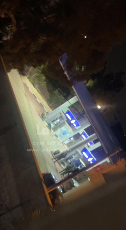 جانب من اقتحام قوات الاحتلال المستمر للكازيات والمحلات التجارية بحثاً عن تسجيلات للكاميرات في قرية النبي صالح شمال غرب رام الله...