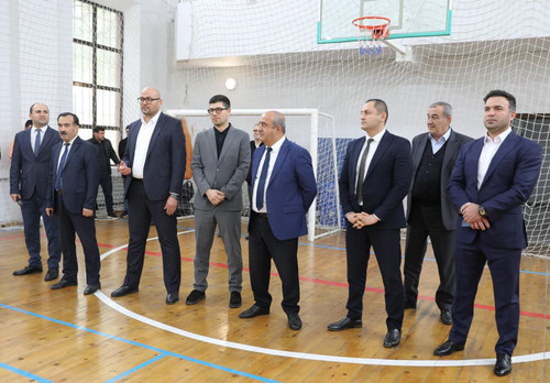 G66UZmbbkAQbl k.jpg