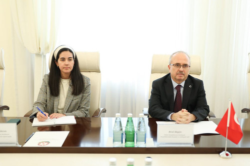 G7GI9w2W8AAaCEr.jpg