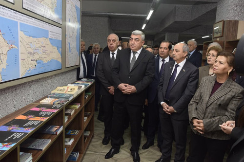 G7BcH8Pa4AAifke.jpg