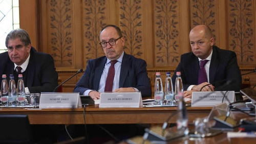 593455647 1223285222948843 7855947921366943167 n.jpg?stp=dst jpg s590x590 tt6& nc cat=102&ccb=1 7& n.jpg