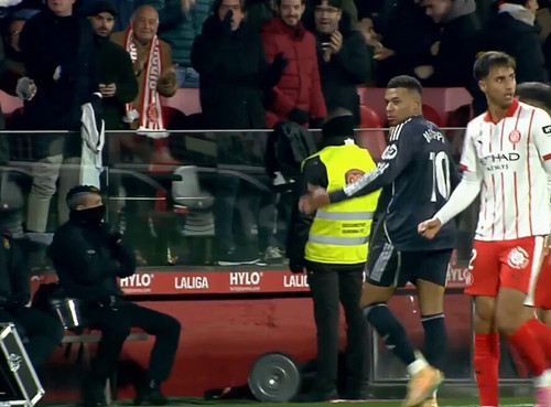 BAjhI 5gO78K0 cg.jpg