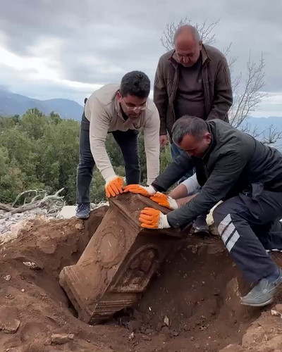 iT7E ovEIwULA1 V.jpg