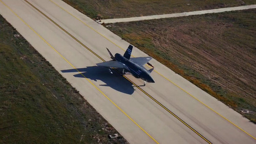 LY9lrlAWVqeAx Cb.jpg