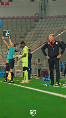 WhHLZRUDrZS LTYe.jpg