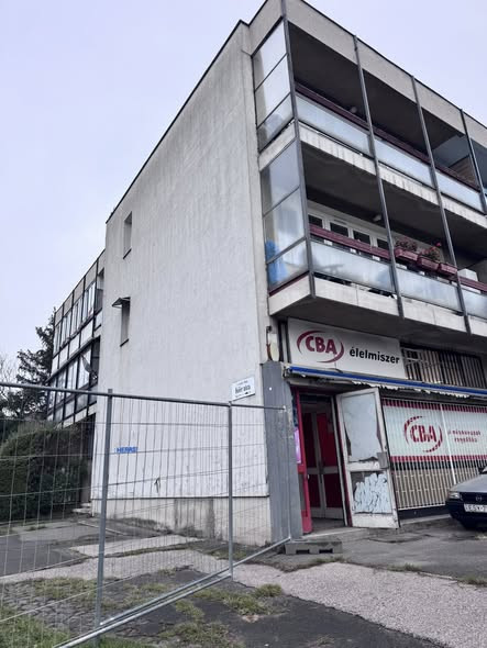 593489327 1245902504014443 5143064220546766519 n.jpg?stp=cp6 dst jpg s590x590 tt6& nc cat=111&ccb=1 .jpg