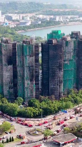 e Eg78ze2QAgW39V.jpg