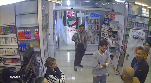 Tk6u1A94jdrPNeha.jpg