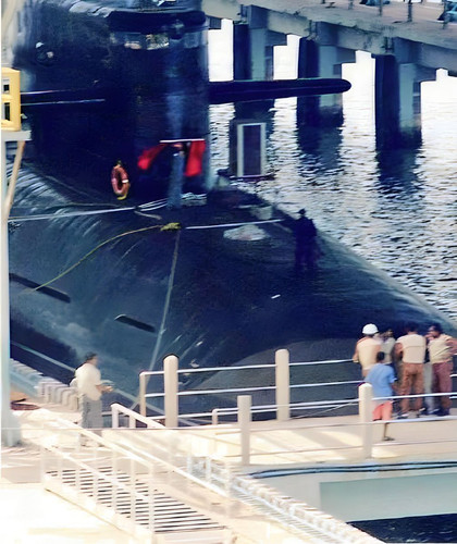 G7Fc1DTaoAAjSRZ.jpg