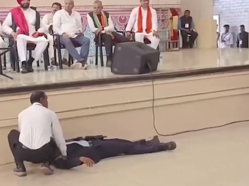 0MgWC3EX0ldFl6s .jpg