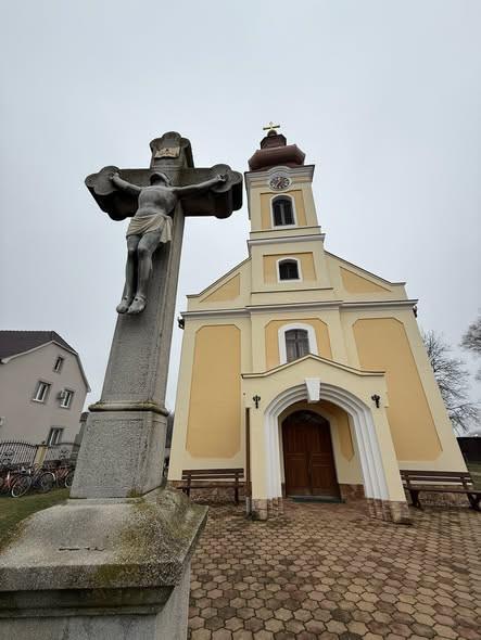 593288981 1397066935383002 4942401533174390822 n.jpg?stp=cp6 dst jpg s590x590 tt6& nc cat=101&ccb=1 .jpg