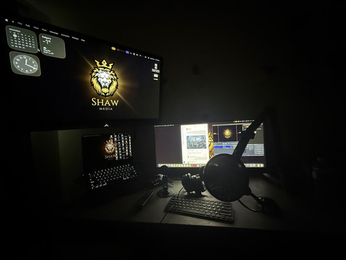 G7Gzy8UbgAA0I7N.jpg