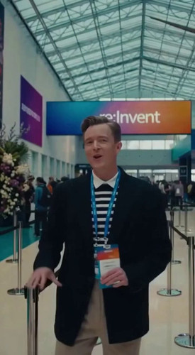 H0hF 9EzMA2Zpoc .jpg