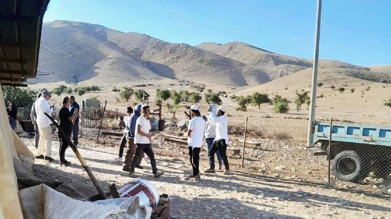 الرئاسة الفلسطينية: ندين الاعتداءات الإرهابية التي نفذها المستوطنون أمس الأحد، بحق أربعة متضامنين أجانب، في تجمع عين الديوك في أريحا، حيث اعتدوا عليهم...