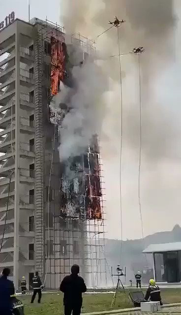 geCbVAntEr 7M2dk.jpg