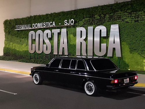 A SJO COSTA RICA INTERNATIONAL AIRPORT limo.jpg