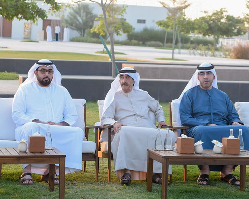G7GqJmqawAAd6Uo.jpg