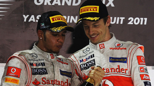 111117035501 hamilton button 17 11 11.jpg