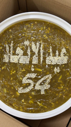 G7GUYU4bgAUJGZh.jpg