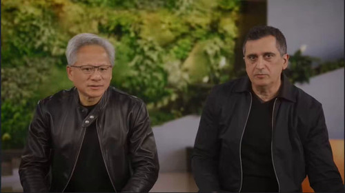 C xCAKMJCuBxLBmg.jpg