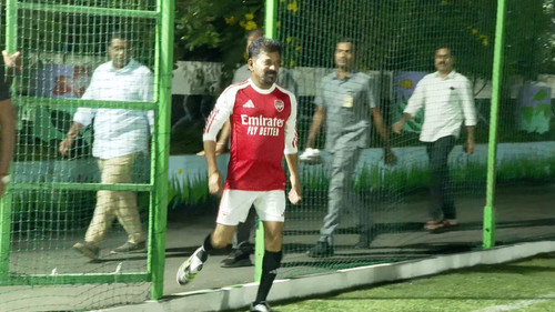 Js6tGaHXdXjc ljm.jpg