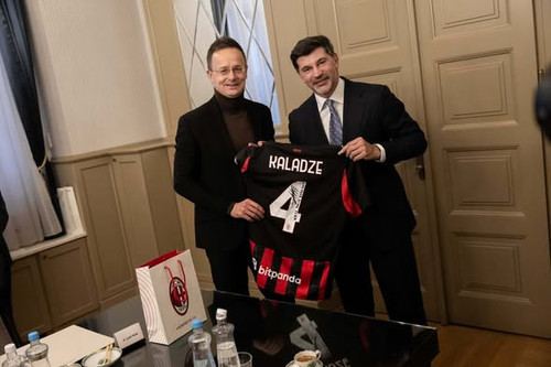 593402633 1374253744167915 8730046342628229490 n.jpg?stp=dst jpg s590x590 tt6& nc cat=104&ccb=1 7& n.jpg