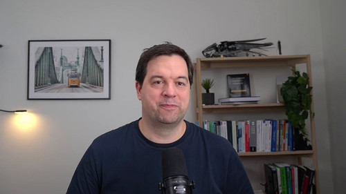 spG13 AYwE9lWOUR.jpg