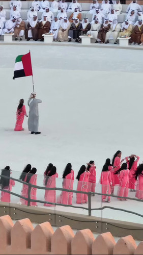 kH KhPvQLQAUTGkJ.jpg