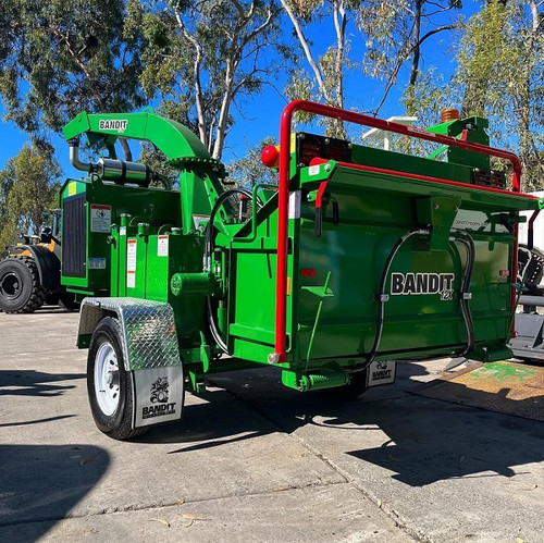 Bandit+woodchipper 1000w.jpg