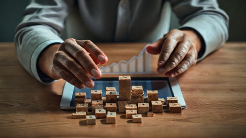 uma fotografia profissional capta a essncia da educao financeira e do empoderamento com uma comp.jpg
