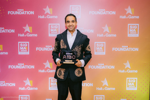 G7GoFc4a4AAVwGn.jpg