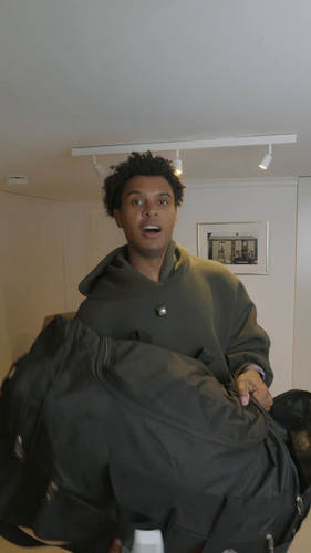 gqaQ410gqS t1Jg8.jpg