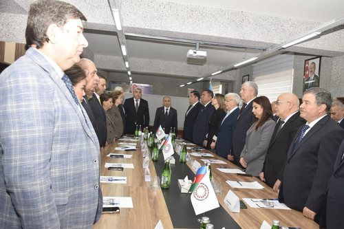 G7BcIJiaMAATZX8.jpg