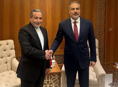 G7AJke1acAAqRq8.jpg
