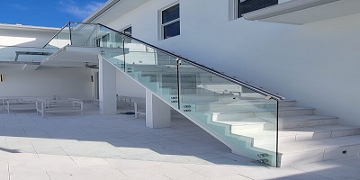 MR Modern Aluminum & Glass Railings.jpg