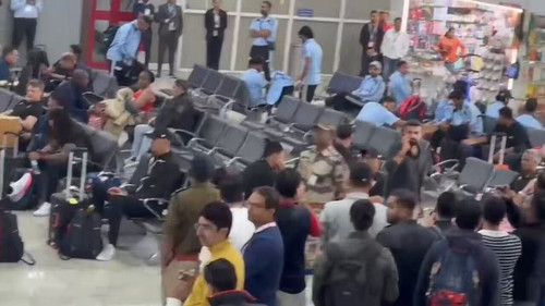 X0akbR ZpWw y4E2.jpg