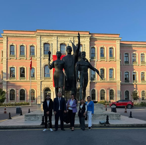 592375305 26124382240485163 231490955141450082 n.jpg?stp=dst jpg s590x590 tt6& nc cat=101&ccb=1 7& n.jpg