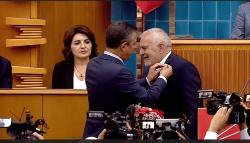 G7FCdSRWAAEV Lf?format=jpg.jpg