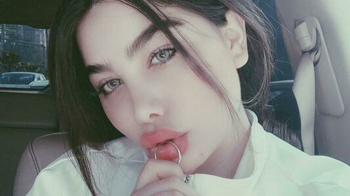 angie khoury 0056 300px