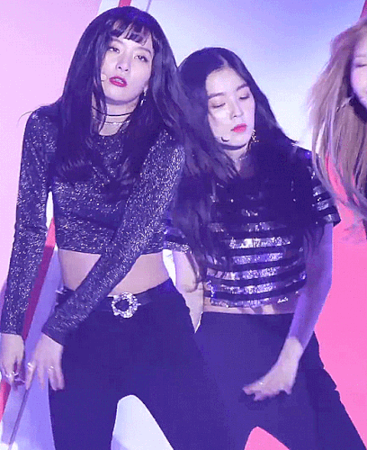 SeulgiSparkleSlimBod.gif