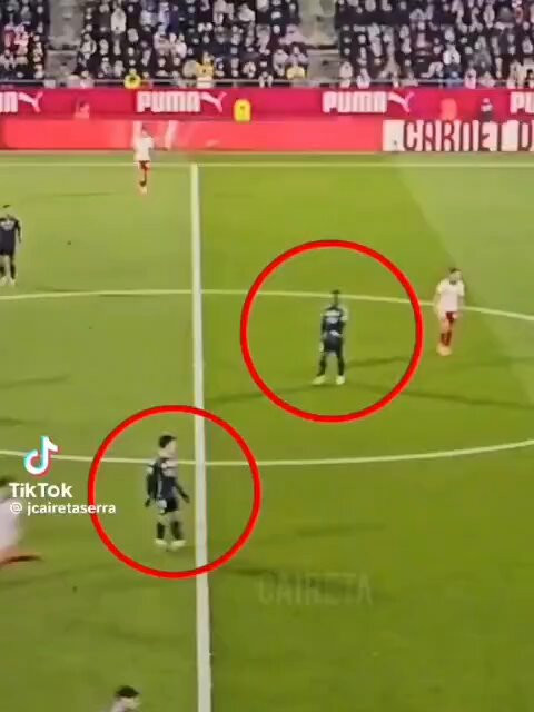 Y wax2B6NnopxjgG.jpg