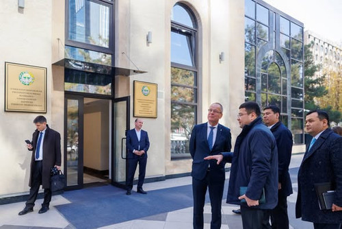 593279352 1436801725119299 6646574865463766254 n.jpg?stp=dst jpg s590x590 tt6& nc cat=105&ccb=1 7& n.jpg